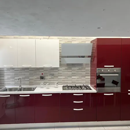 2020 House מנפרדוניה